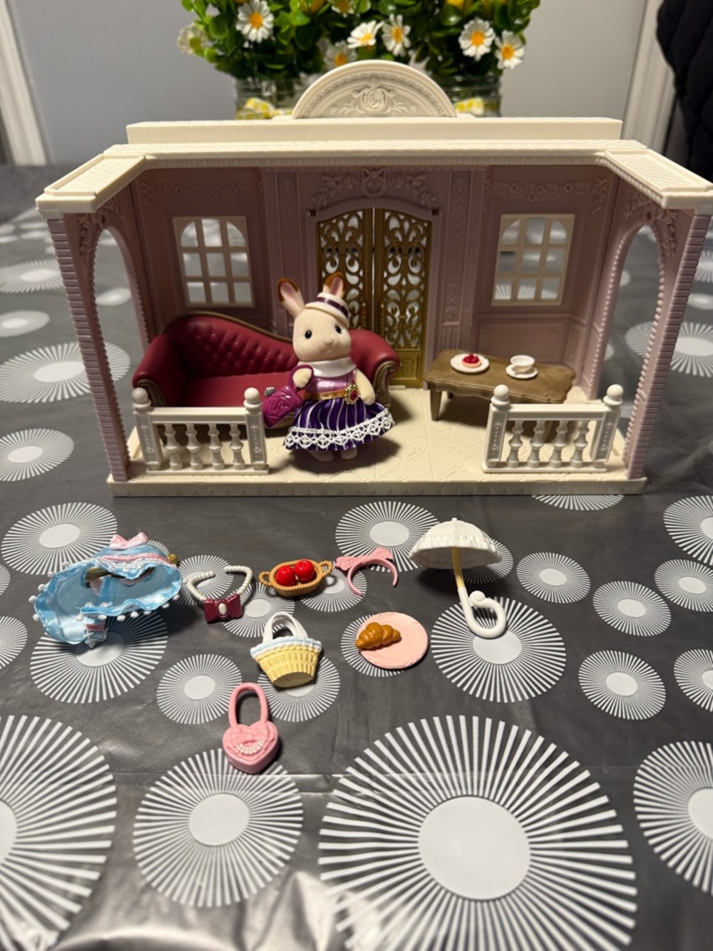 Calico Critters Sylvanian families town series My Room designer studiow/ EXTRAS! - Picture 2 of 7
